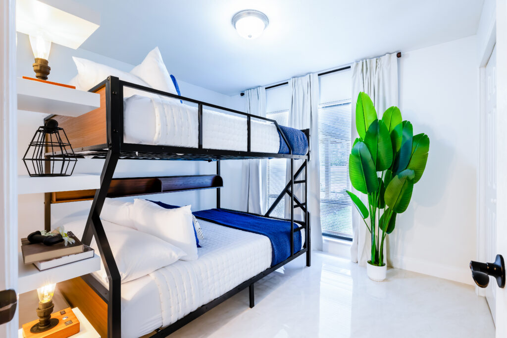 bedroom3 (1)