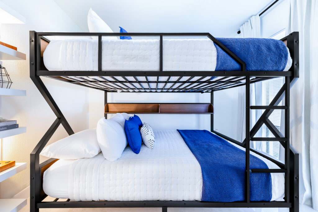 bedroom3 (2)